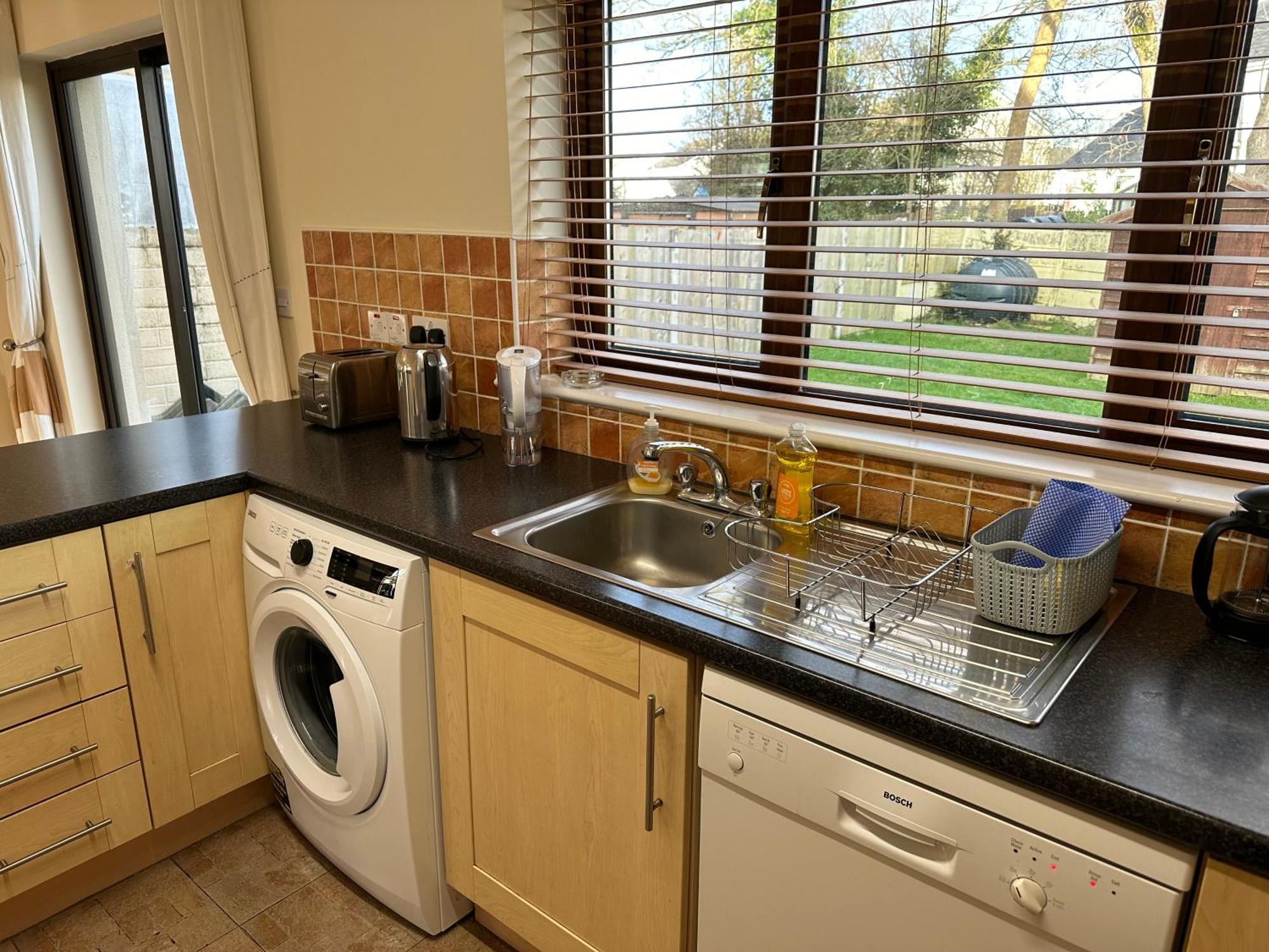 Home Near The River Shannon Rooskey Esterno foto